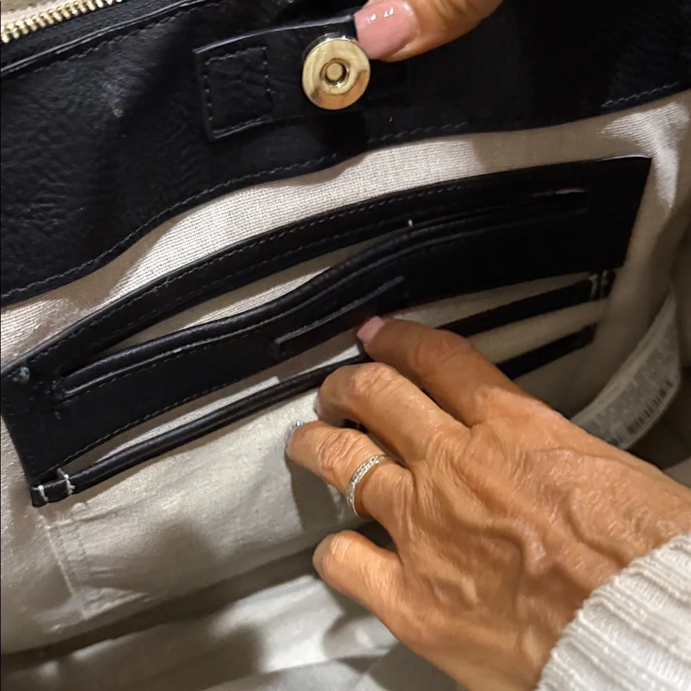 Zara Black Leather Bag used in good condition need